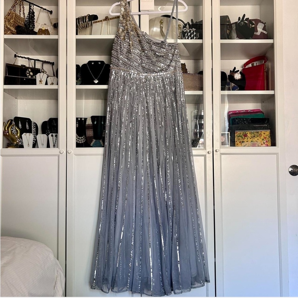 SILVER EVENING/ WEDDING DRESS